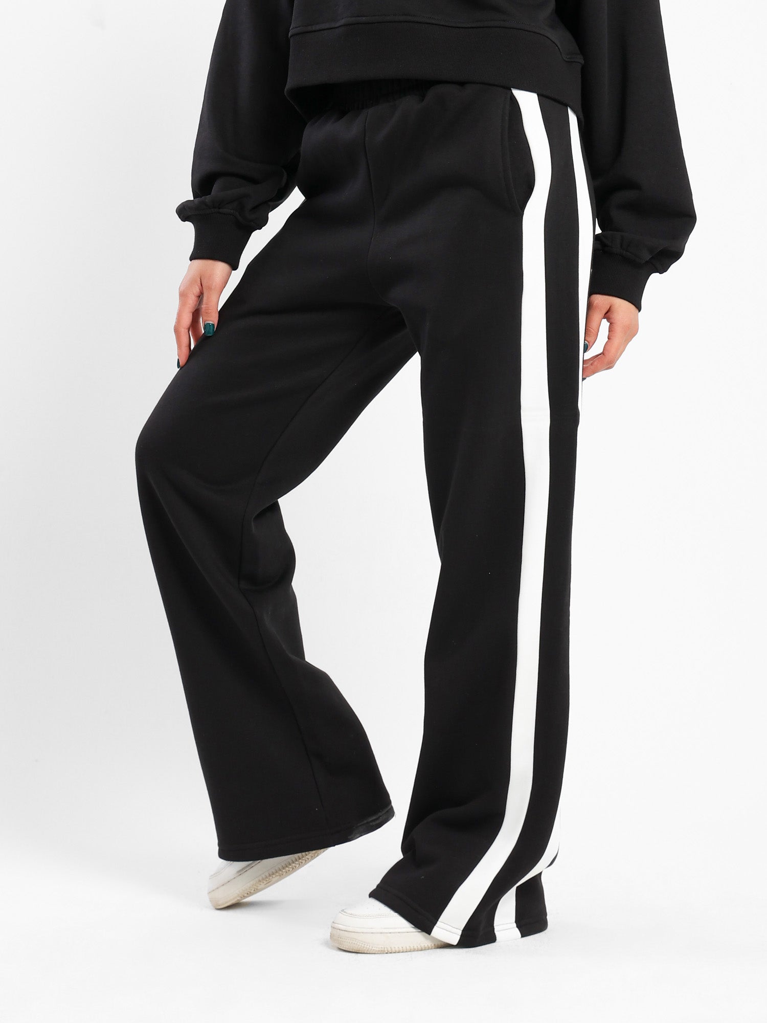 Side Stripe Wide-Leg Pants