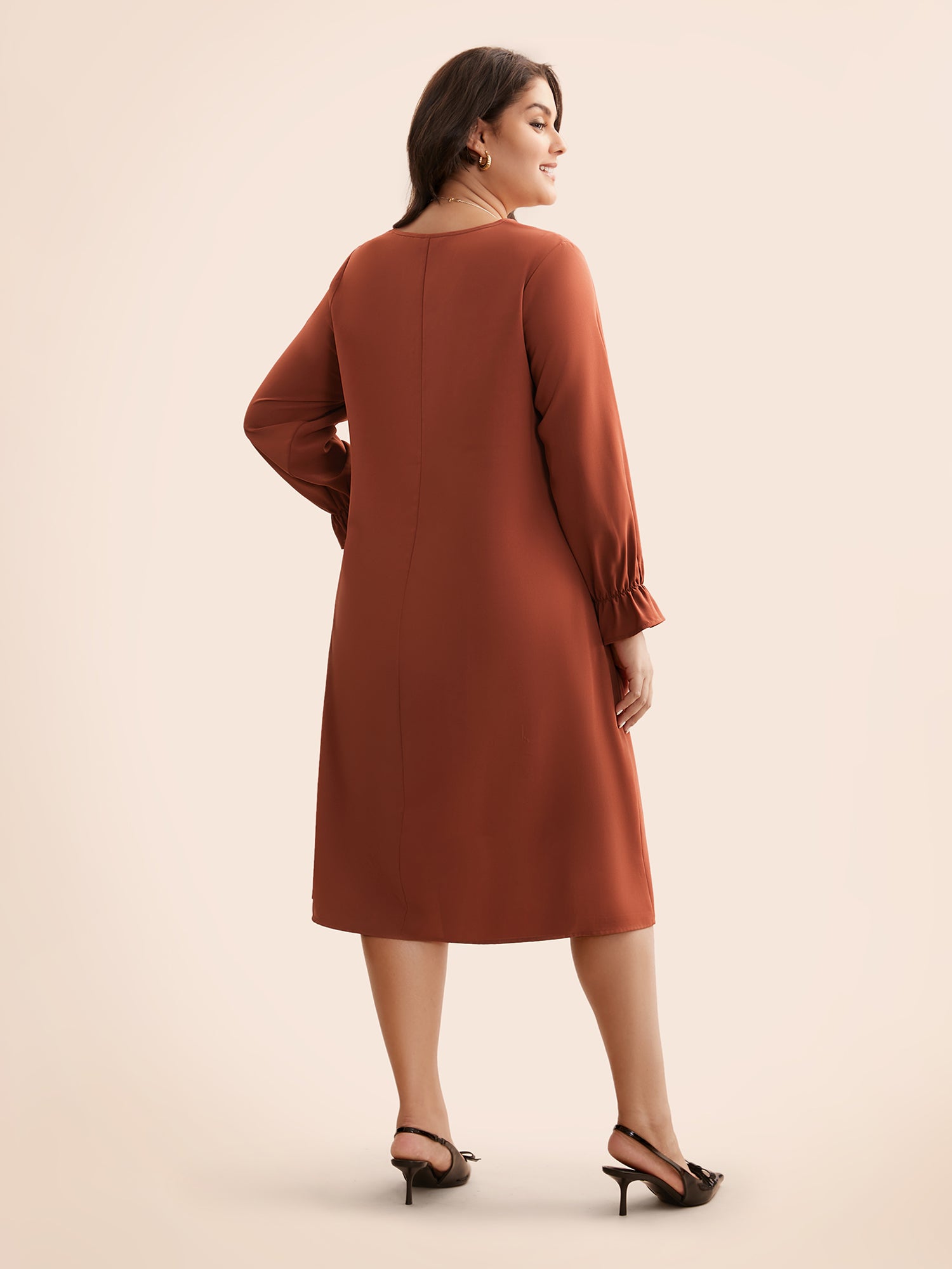 V Neck Pleated Lantern Sleeve Dress