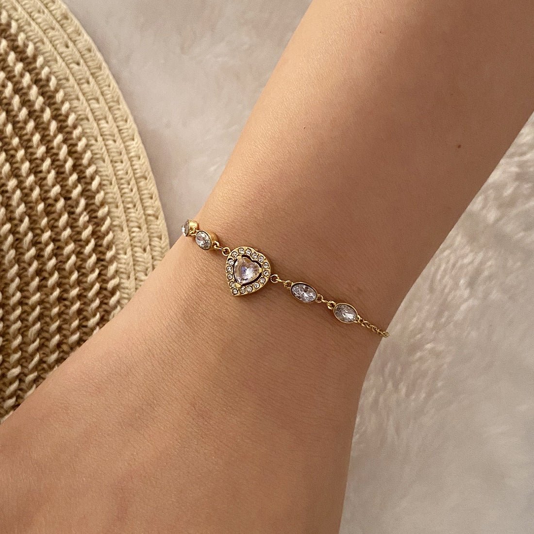 Women Fashion Heart Stainless Steel Electroplating Bracelets