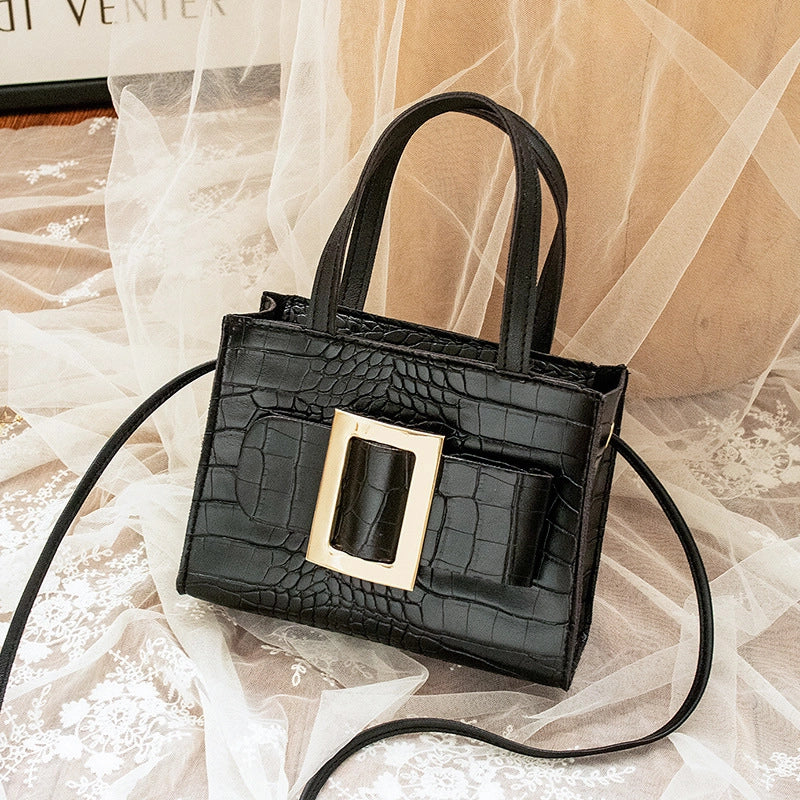 Women's All Seasons Pu Leather Solid Color Streetwear Square Zipper Square Bag