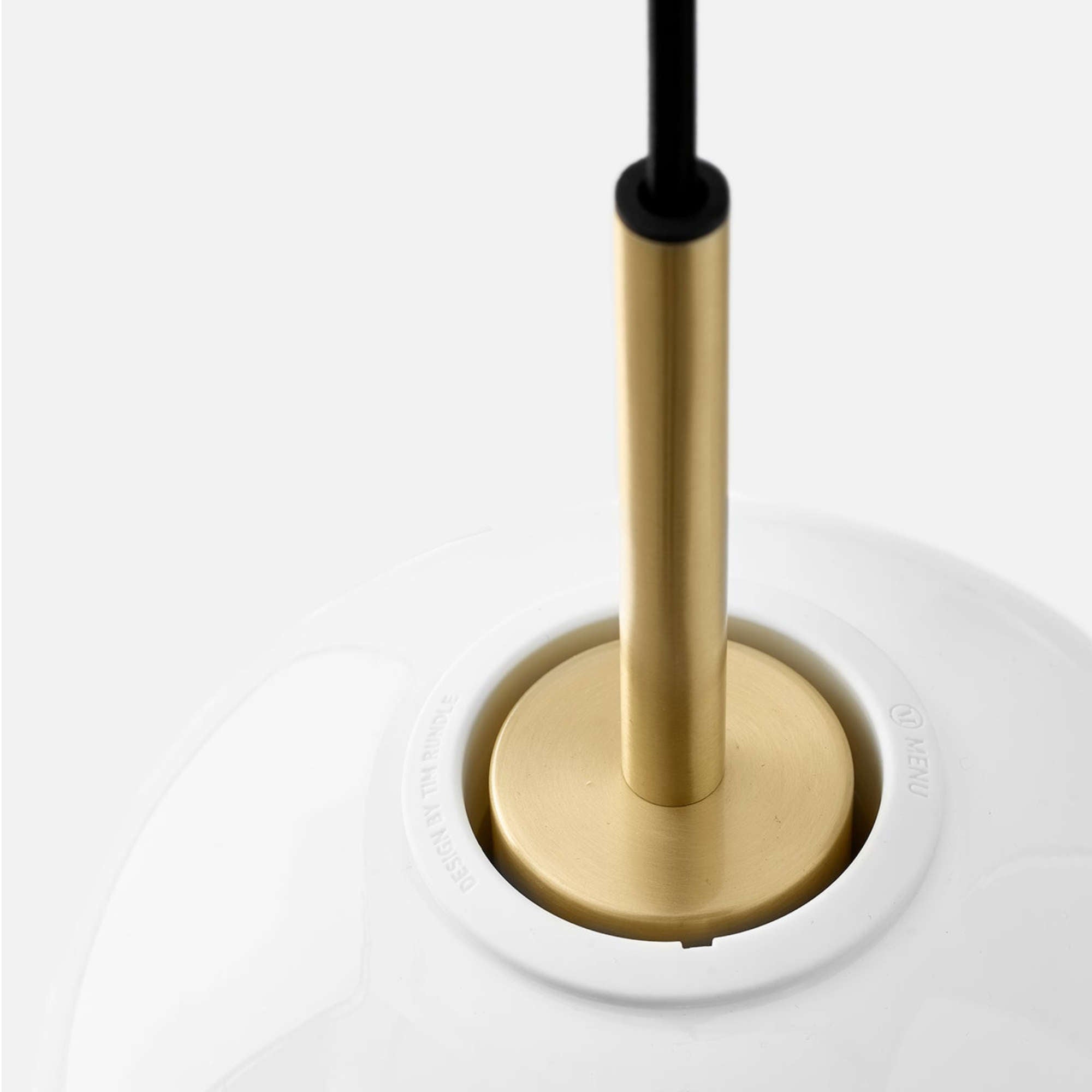 Audo TR Bulb Pendant Lamp . TR Matte Bulb/Brushed Brass