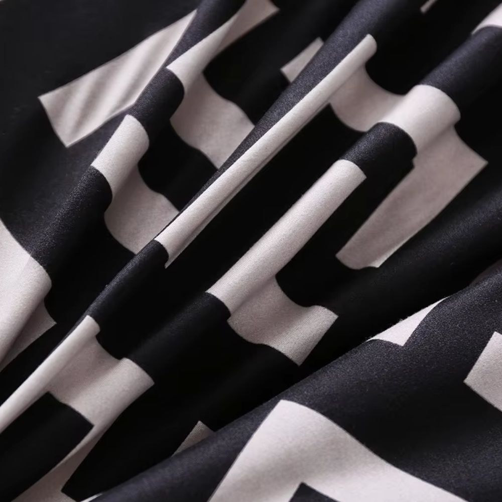 Noir Enigma Quilt Cover Set | 3pcs Quilt Cover Set