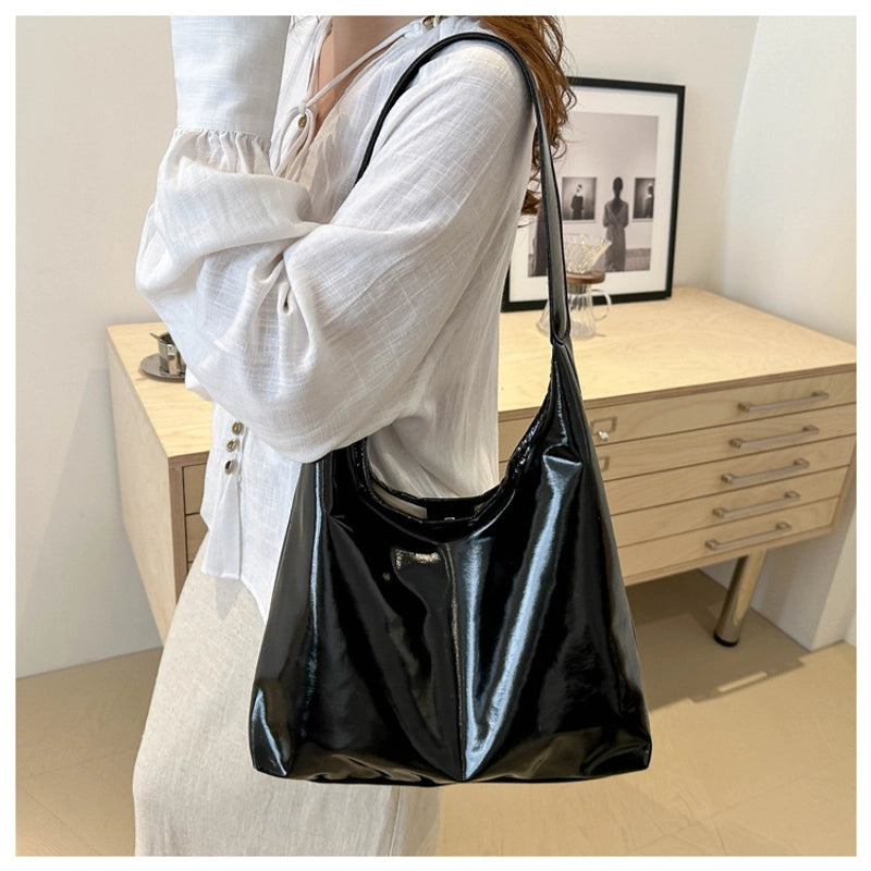 Women's Large Pu Leather Solid Color Streetwear Square Magnetic Buckle Shoulder Bag