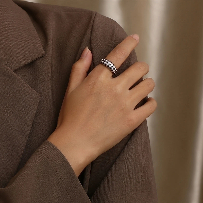 Elegant Minimalist Classic Style Round Stainless Steel Titanium Steel Gold Plated Polishing Plating Rings