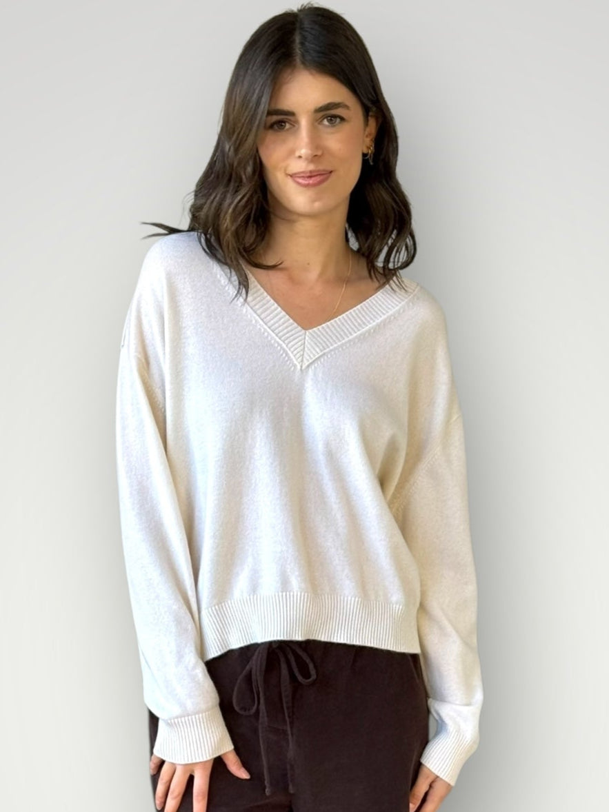 mavis v neck knit-winter white cashmere