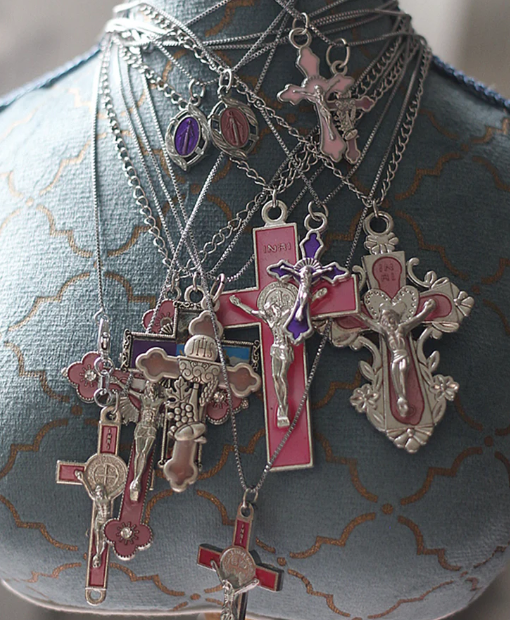 VINTAGE CROSS NECKLACE  KF83453