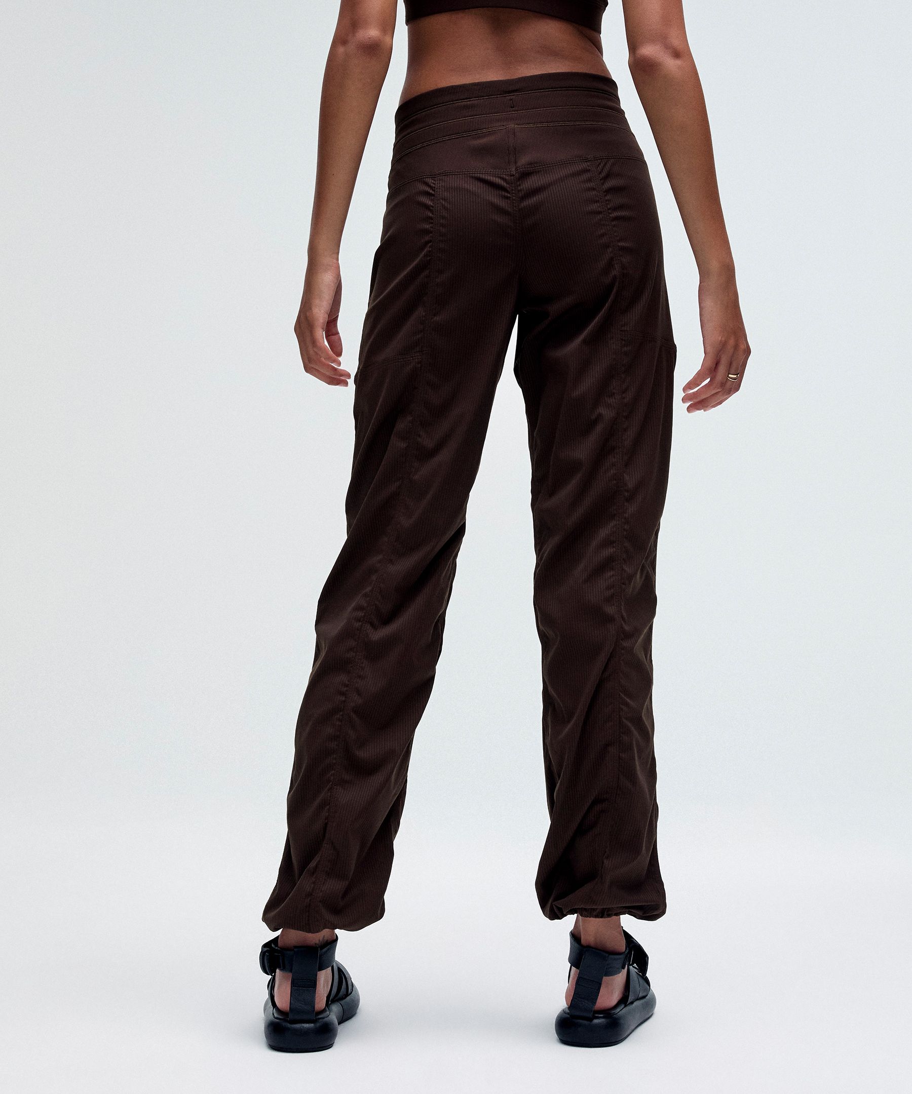 Dance Studio Mid-Rise Pant Regular