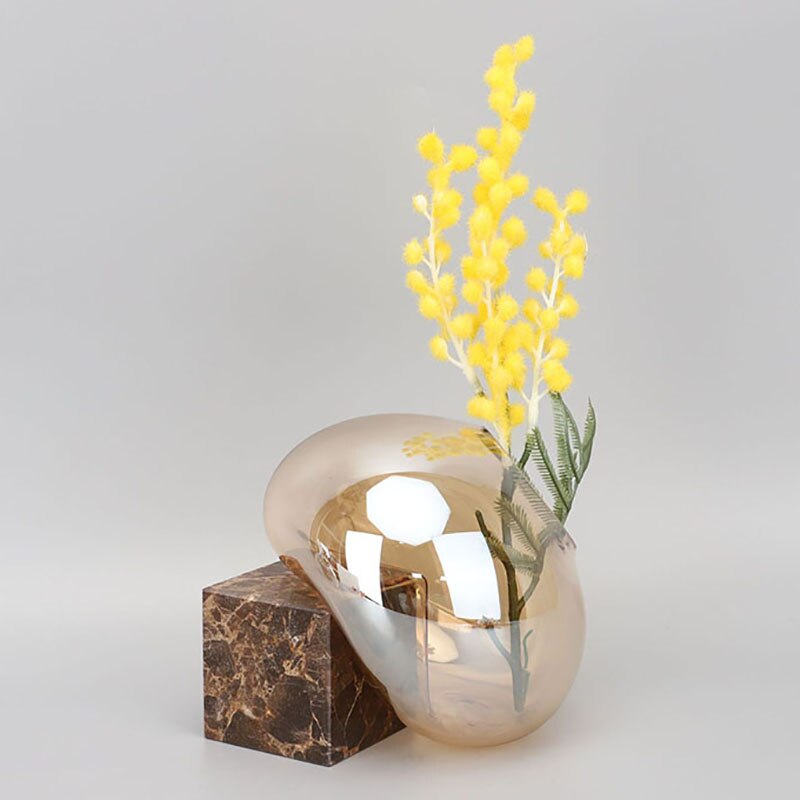 Sophisticated Transparent Glass Vase with Marble Base - Modern Floral Artistry