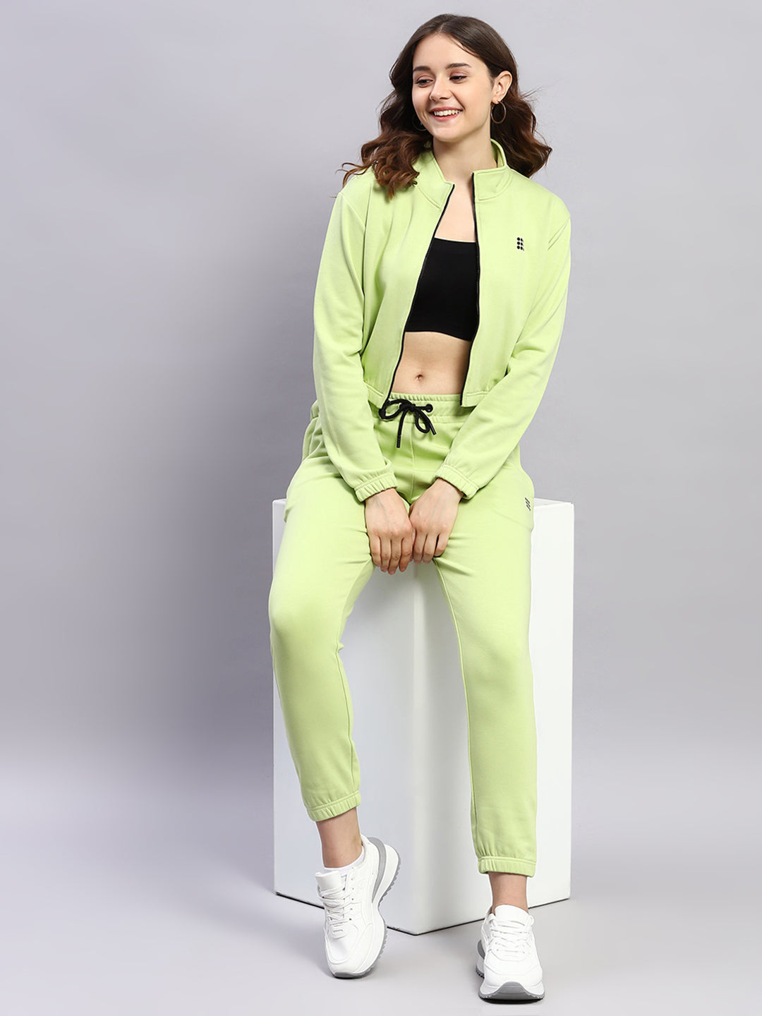 Women Green Solid Mock Neck Full Sleeve Tracksuit