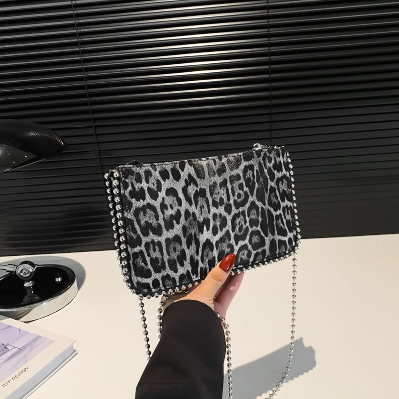 Women's Medium Pu Leather Solid Color Streetwear Square Zipper Crossbody Bag