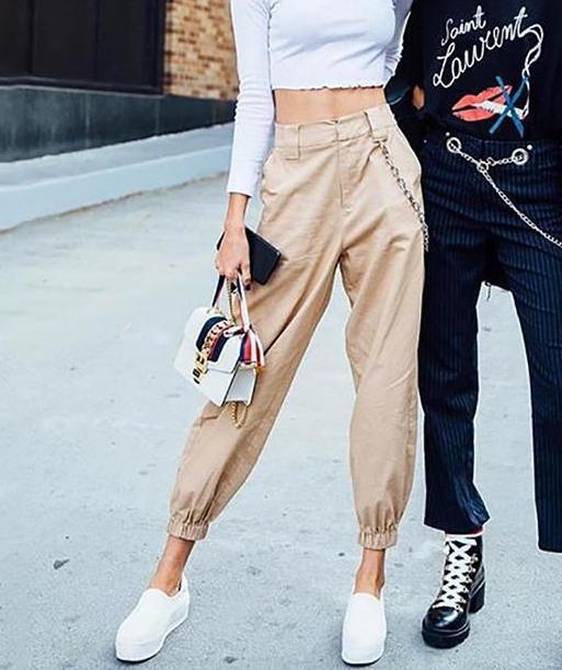 High Waisted Straight Trouser With Chain