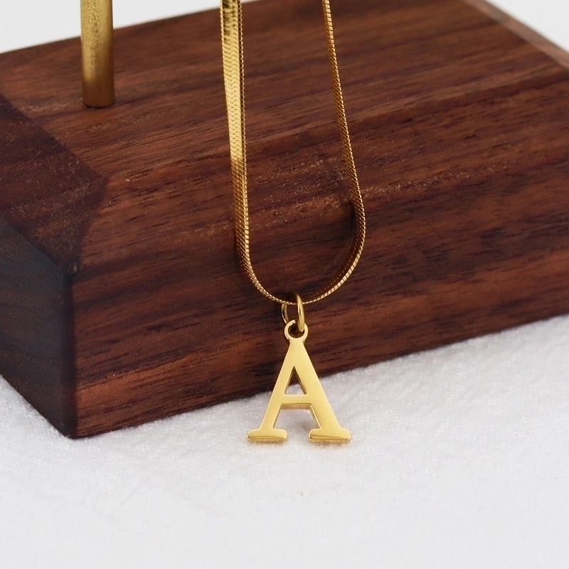 304 Stainless Steel 18K Gold Plated Luxurious Commute Letter Pendant Necklace