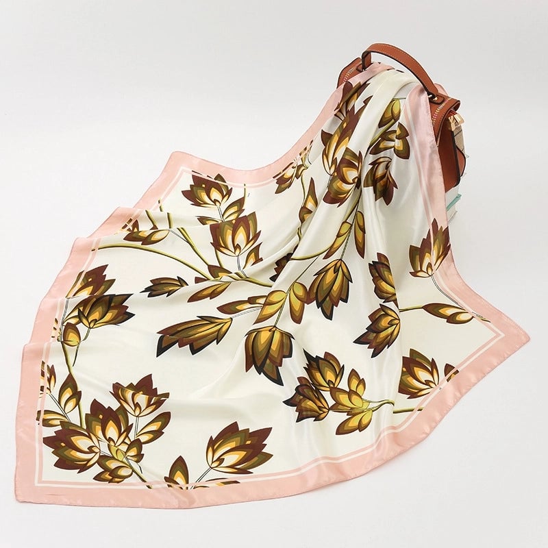 Gaohe Silk Scarf 90cm * 90cm Square Scarf Leopard Print Chain Large Square Scarf Silk Scarf Artificial Silk Scarf For Women