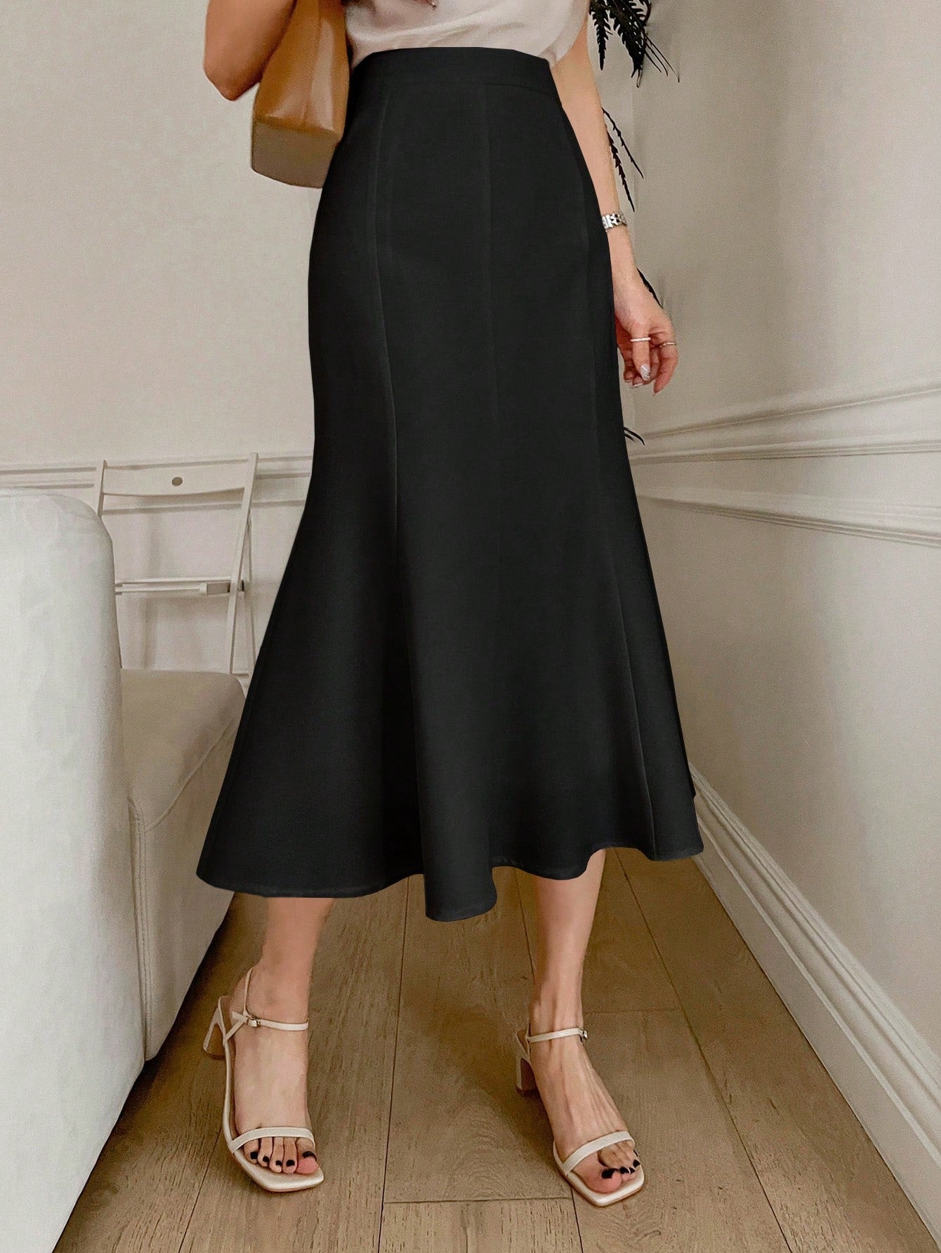 Solid High Waist Mermaid Hem Skirt