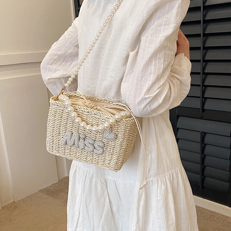 Women's Medium Straw Letter Solid Color Vacation Beach Beading Weave String Straw Bag