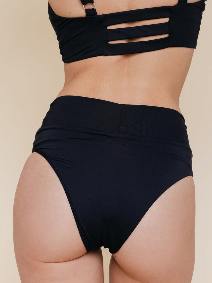 High Hip Crossover Bottoms in Black