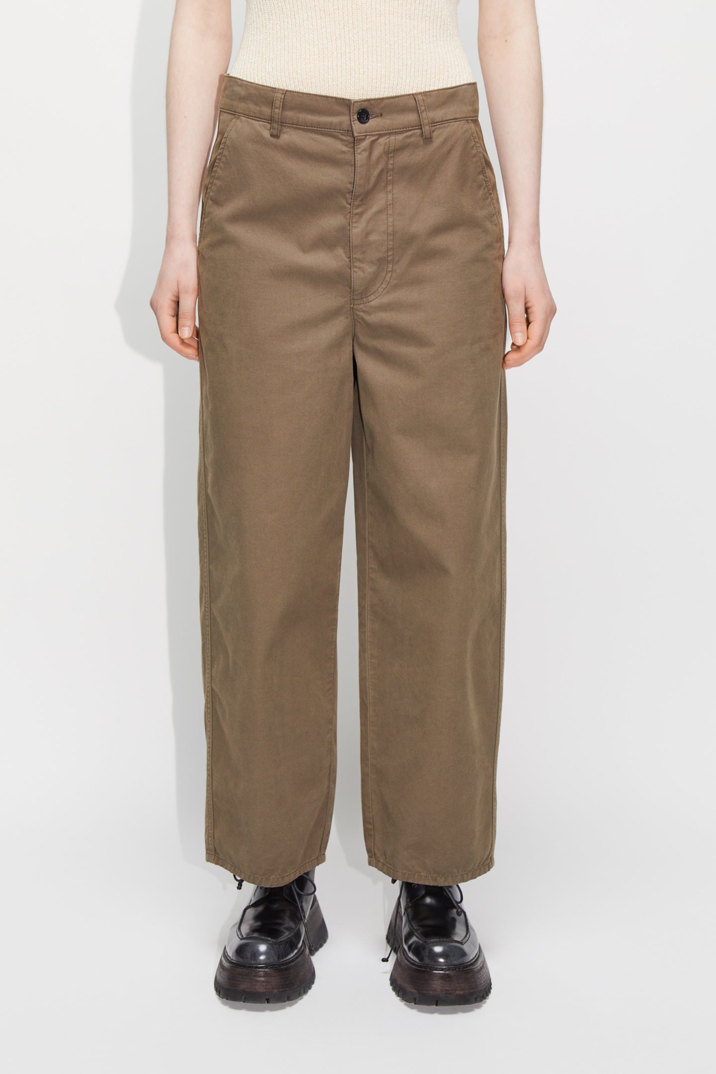 Barrel-leg Chinos