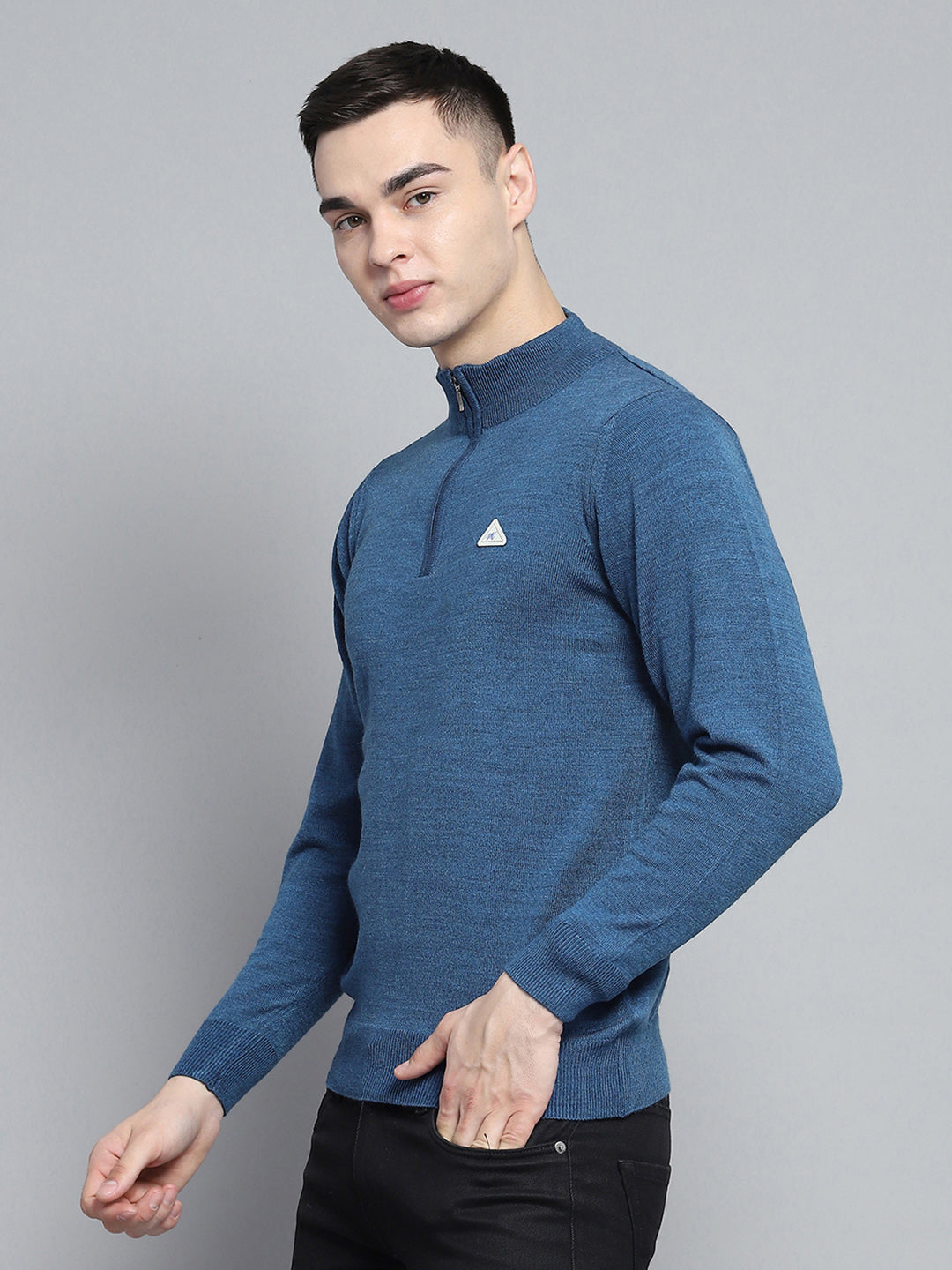 Men Blue Solid Mock Neck Full Sleeve Pullover