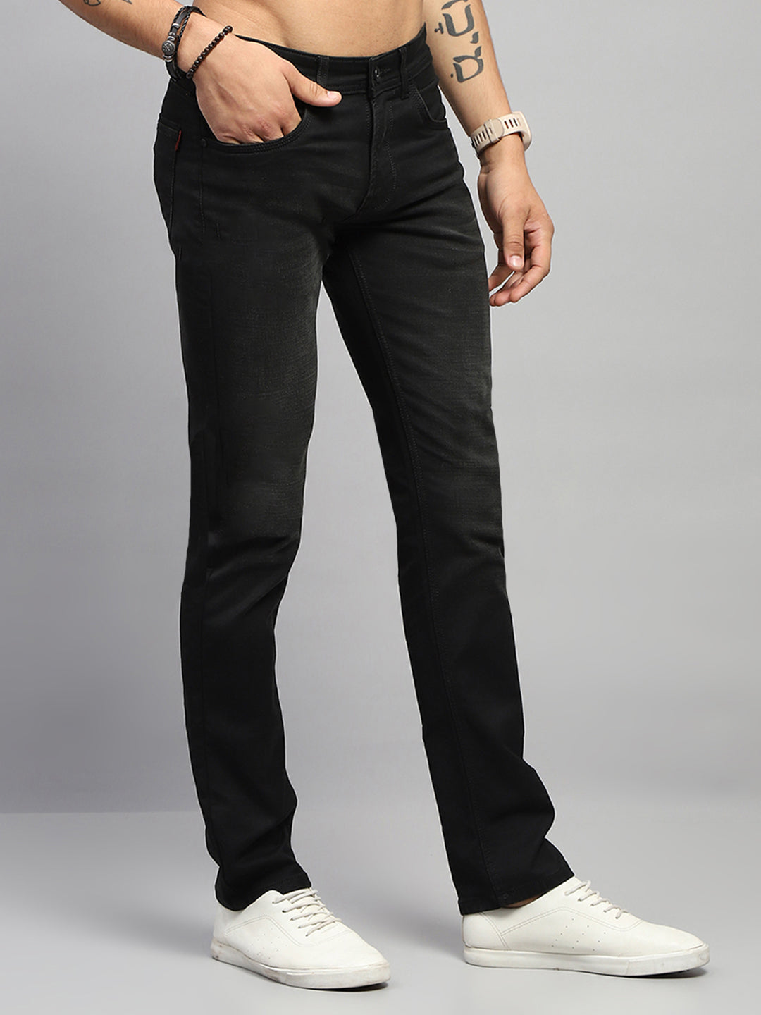 Men Black Solid Narrow Fit Denim