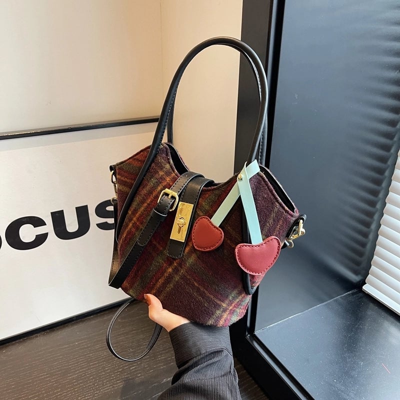 Women's Suede Lattice Heart Shape Vintage Style Classic Style Ornament Sewing Thread Metal Button Bucket Zipper Buckle Shoulder Bag Crossbody Bag Bucket Bag