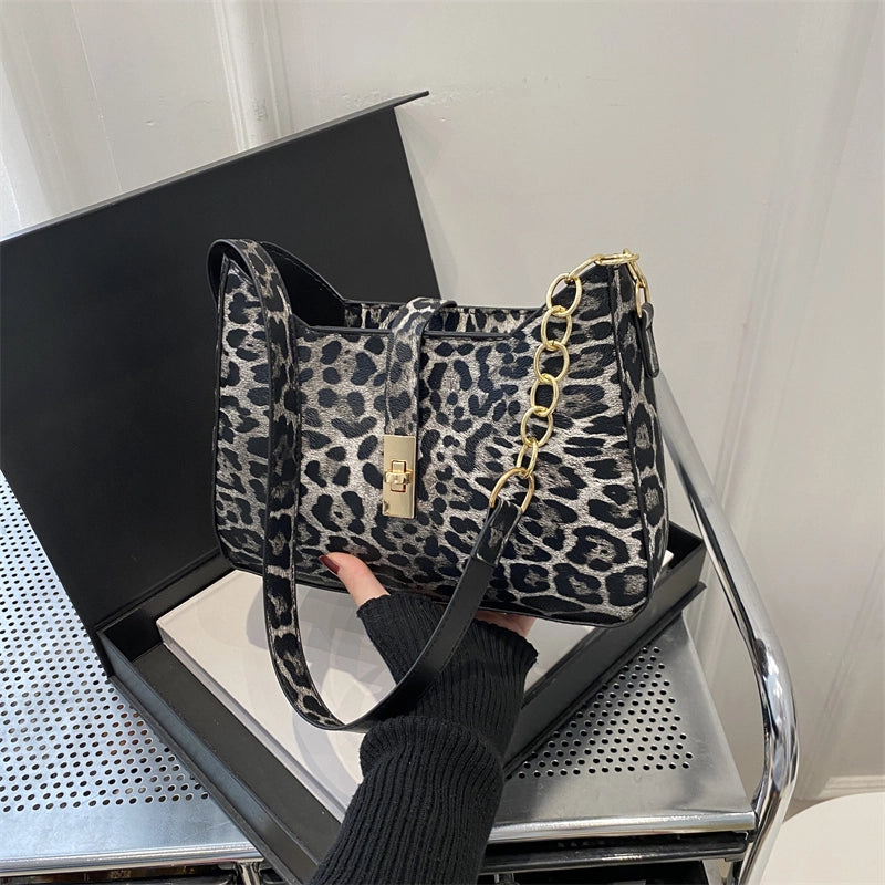 Women's Pu Leather Leopard Streetwear Square Lock Clasp Shoulder Bag