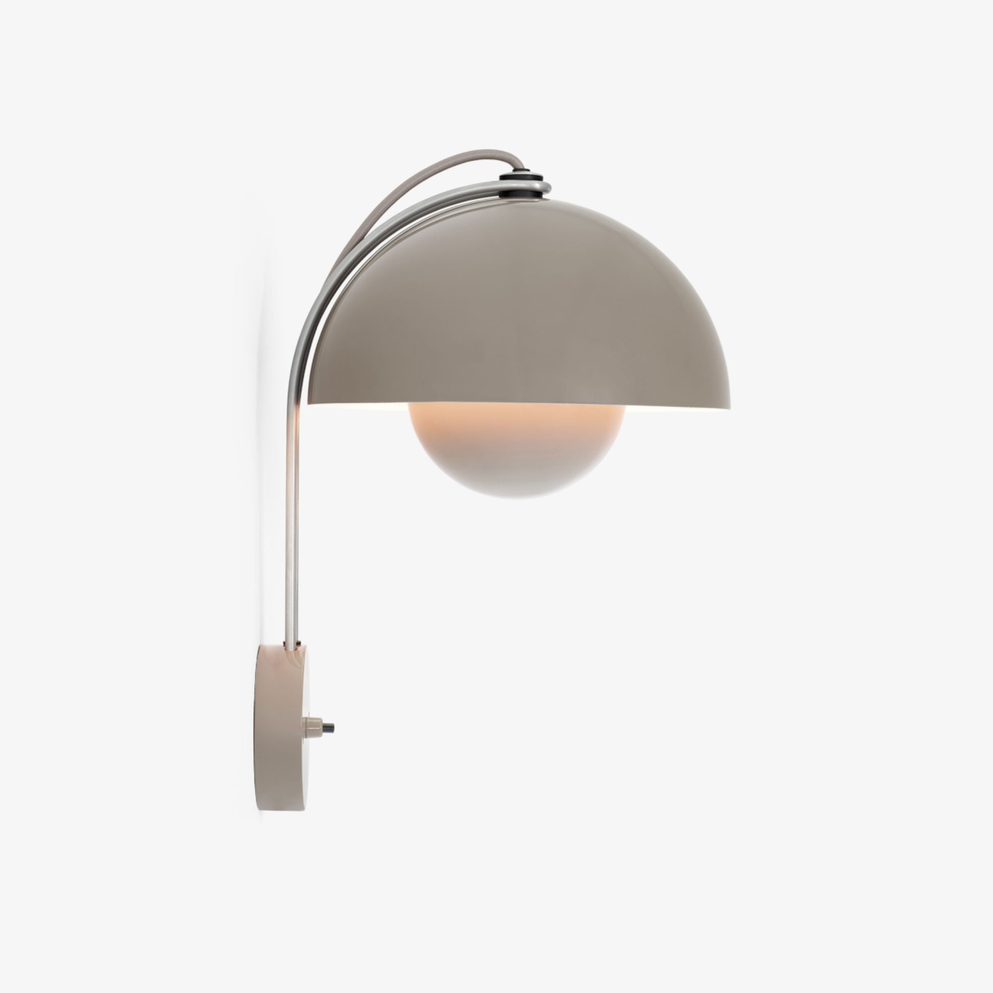 Tradition VP8 Flowerpot Wall Lamp