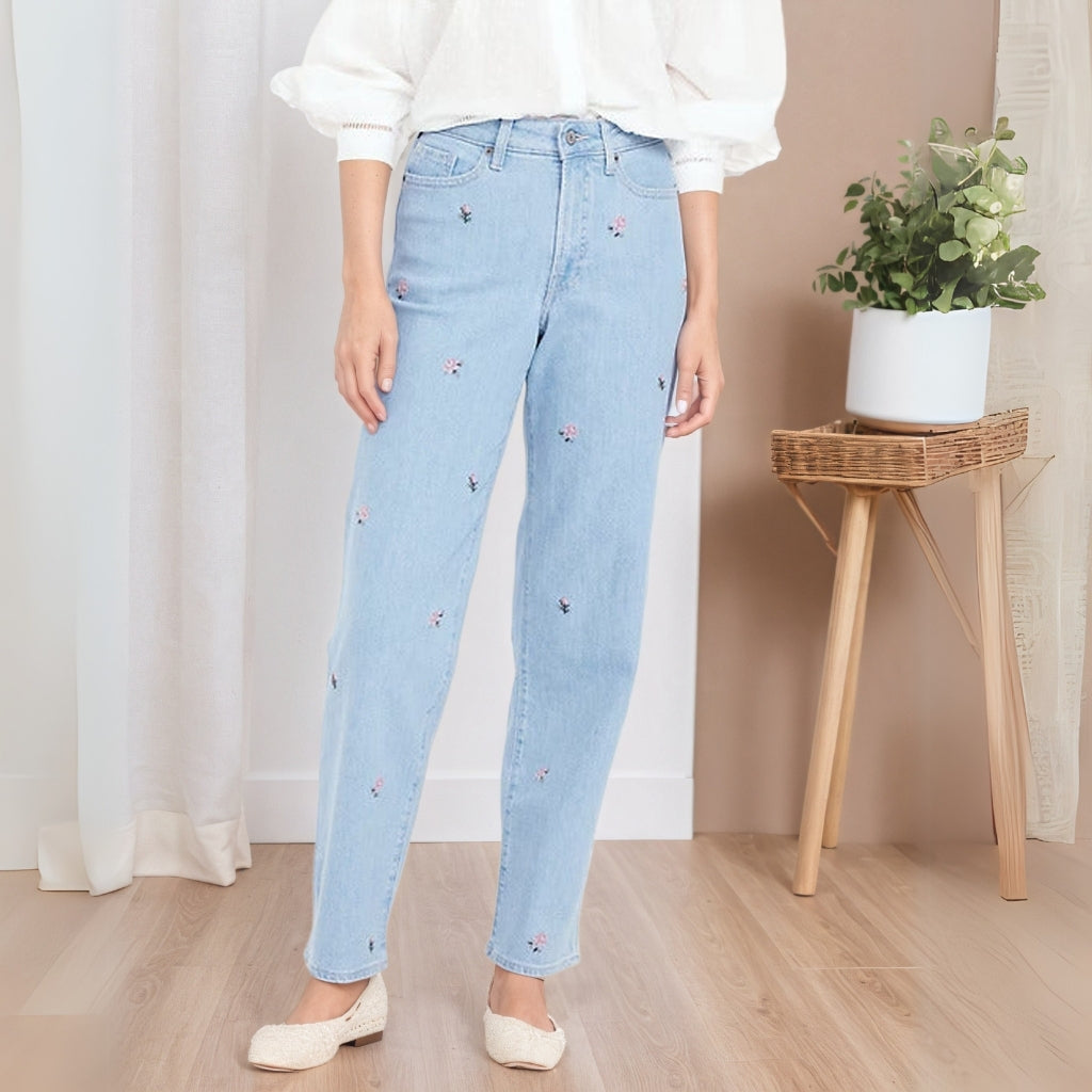 High-Waisted Loose Jeans