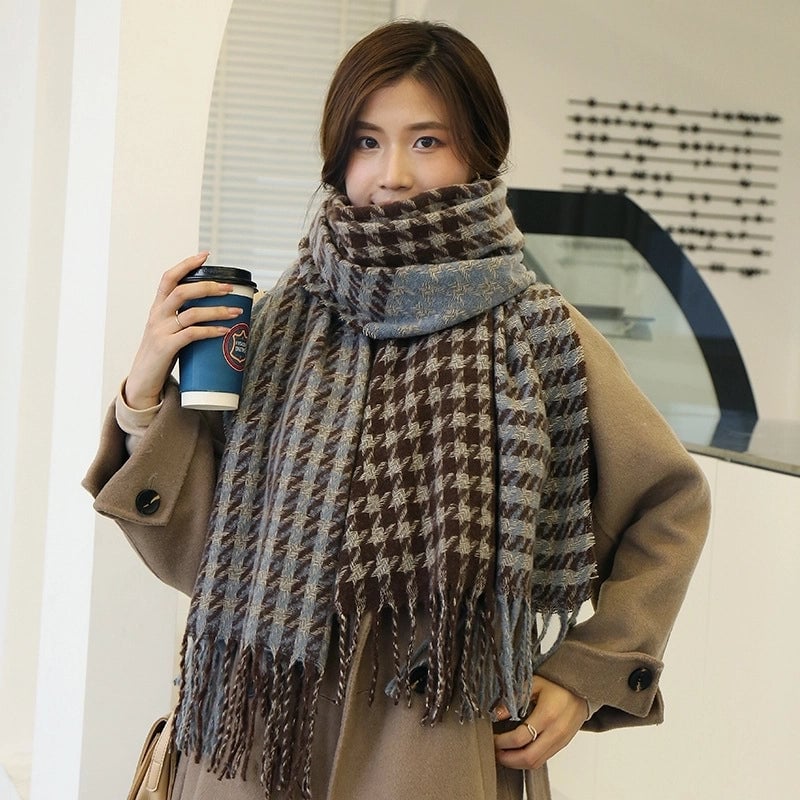 Women's Elegant Sweet Streetwear Imitation Cashmere Tassel Scarf