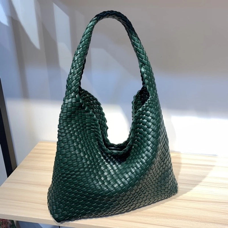 Women's Pu Leather Solid Color Classic Style Weave Bucket Magnetic Buckle Shoulder Bag