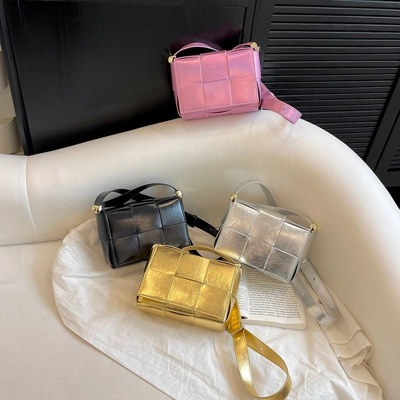 Women's Pu Leather Solid Color Classic Style Sewing Thread Square Zipper Magnetic Buckle Crossbody Bag