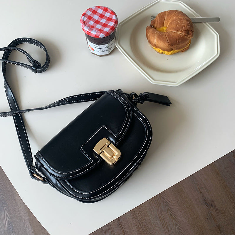 Retro  Contrast Color  Saddle Crossbody Bag
