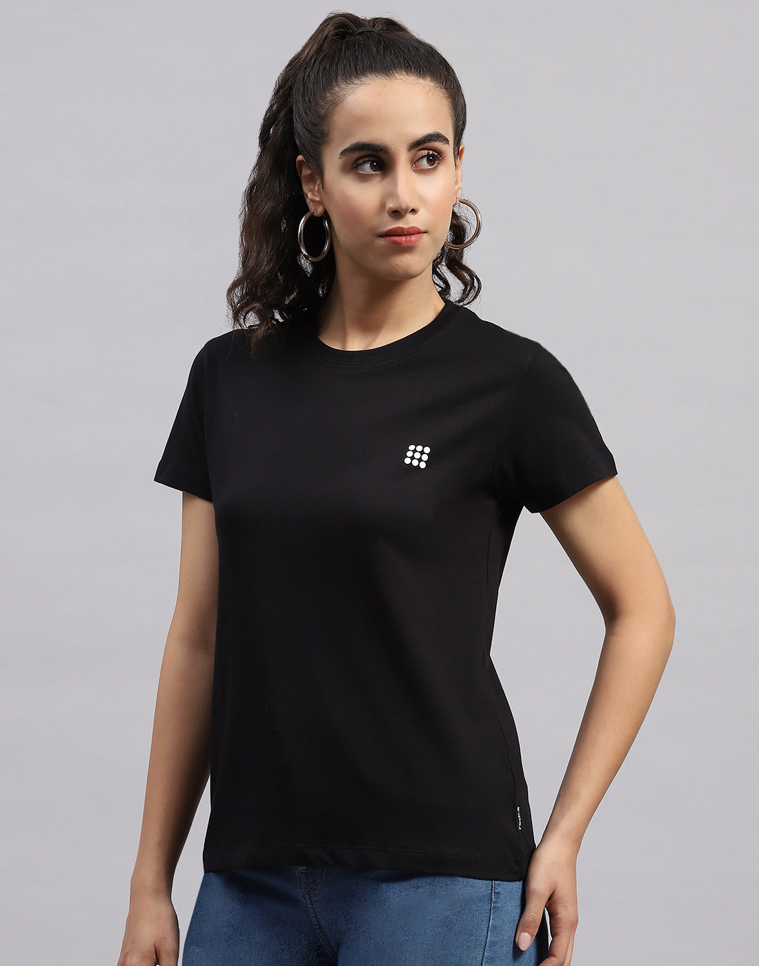 Women Black Solid Round Neck Half Sleeve Top