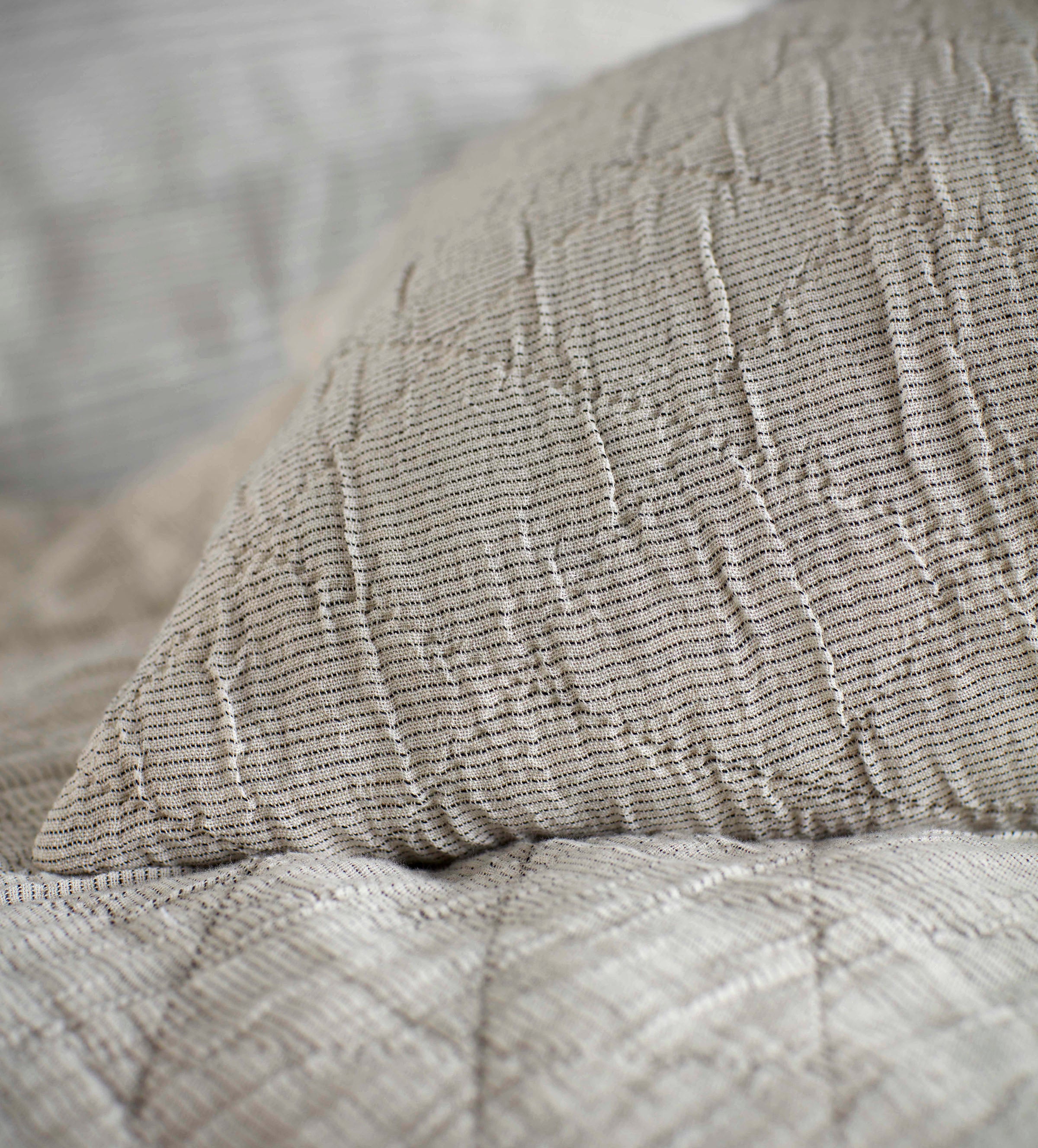 Black and Natural Stripe 100% Cotton Quilted Throw