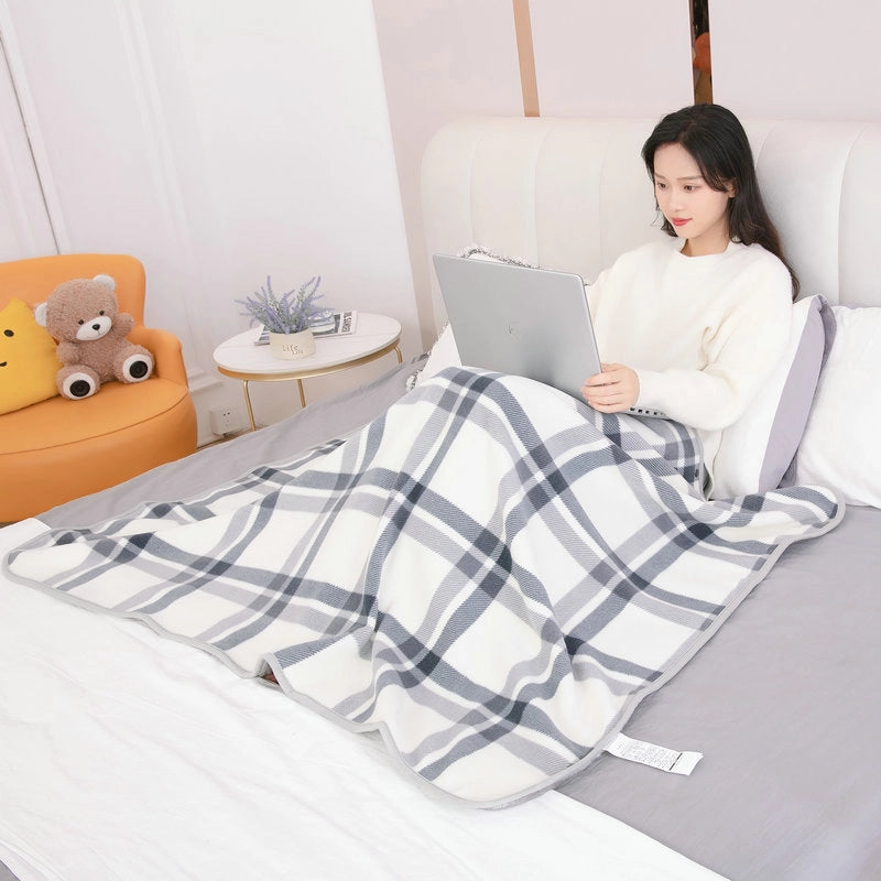 Blanket Nap Blanket Air-conditioning Blanket Multi-functional Small Blanket Office Lunch Break Blanket Small Quilt Shawl Blanket