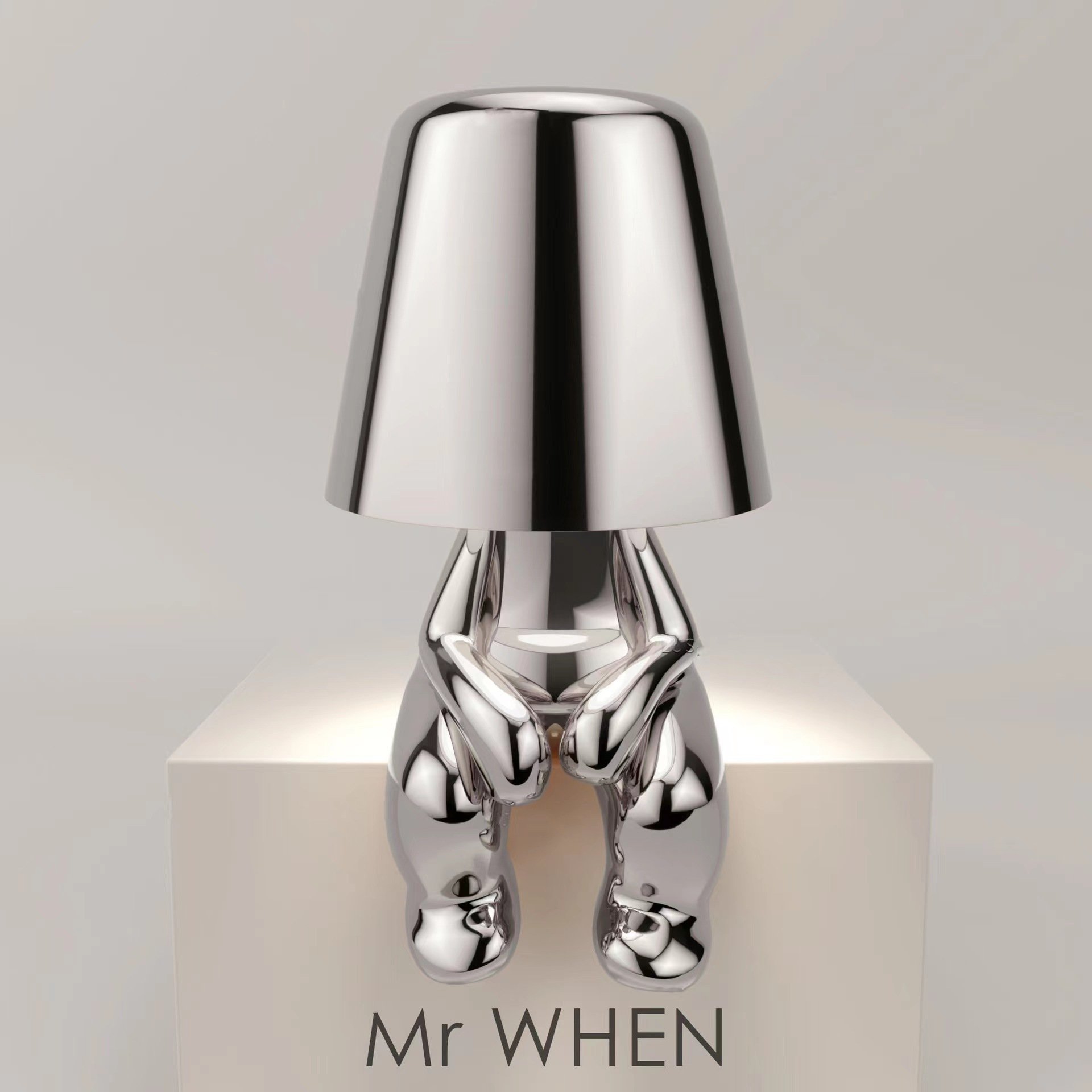Creativity Thinker Little Golden Man Table Lamp