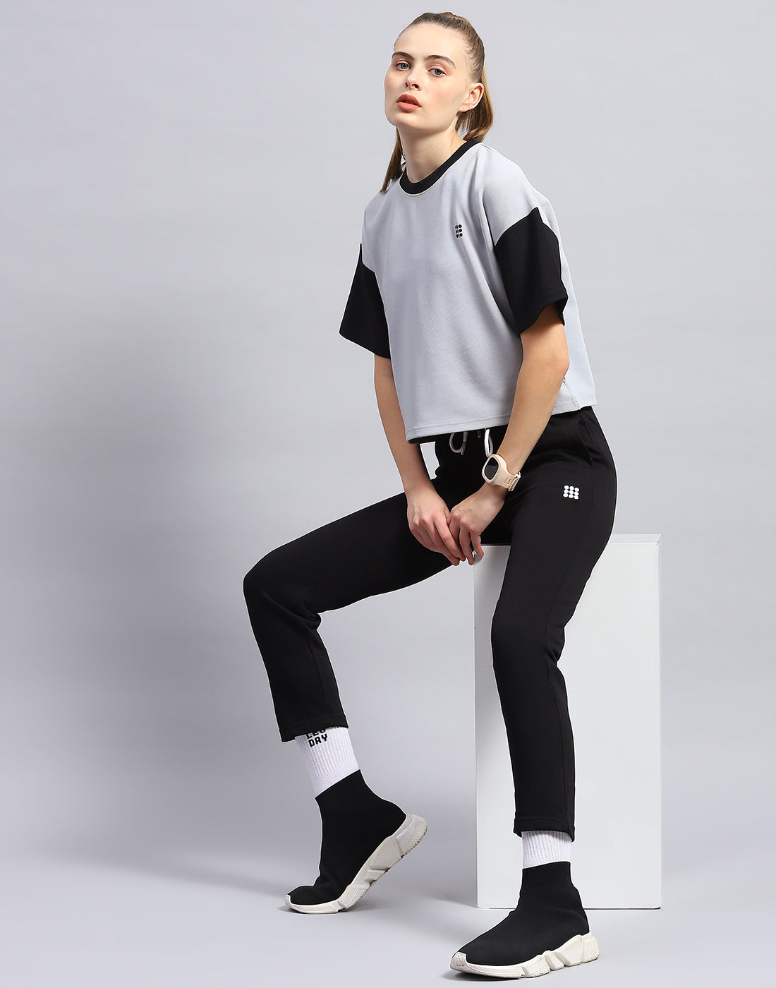 Women Black Solid Regular Fit Lower