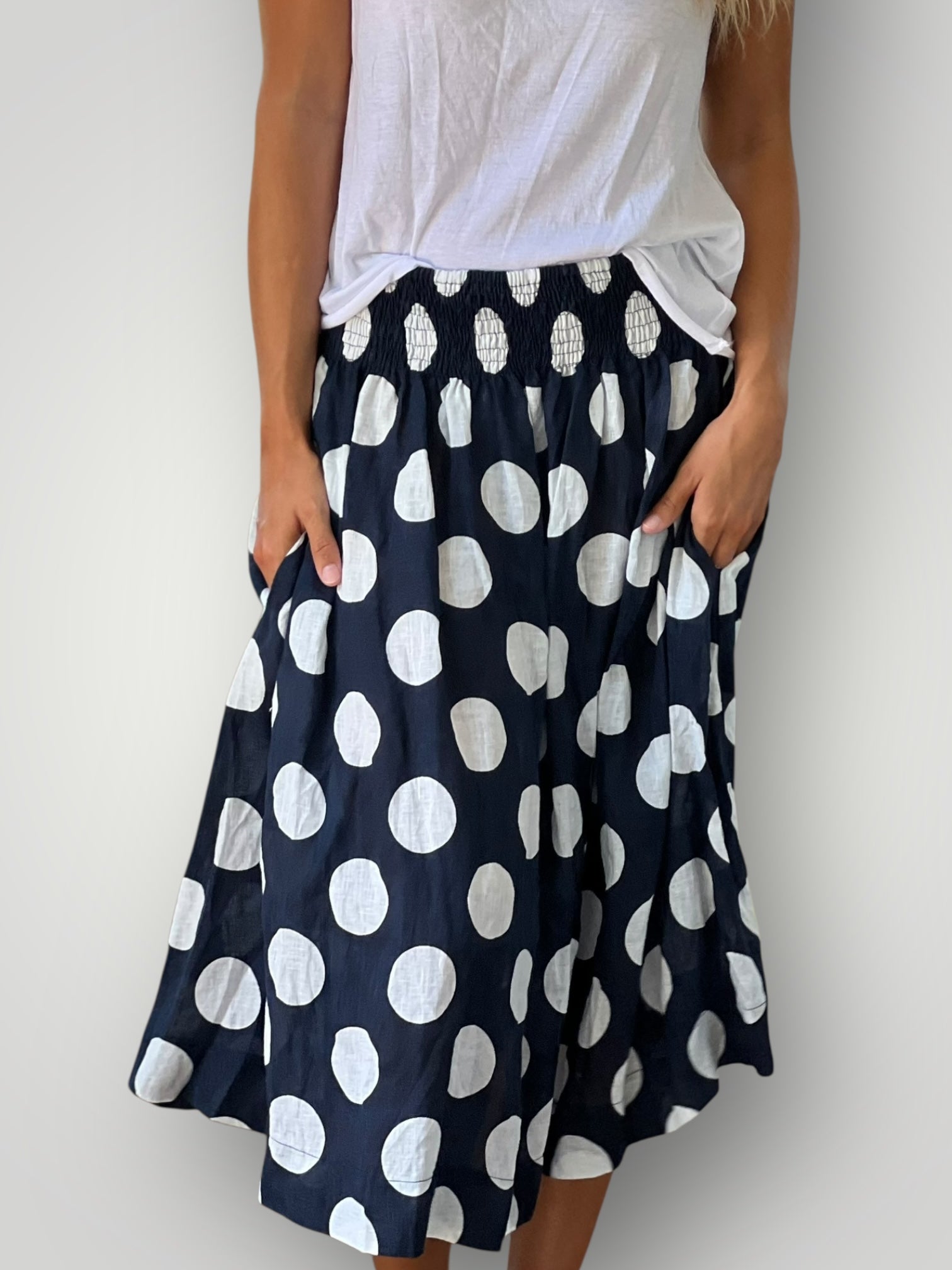 lola skirt - big navy spot linen