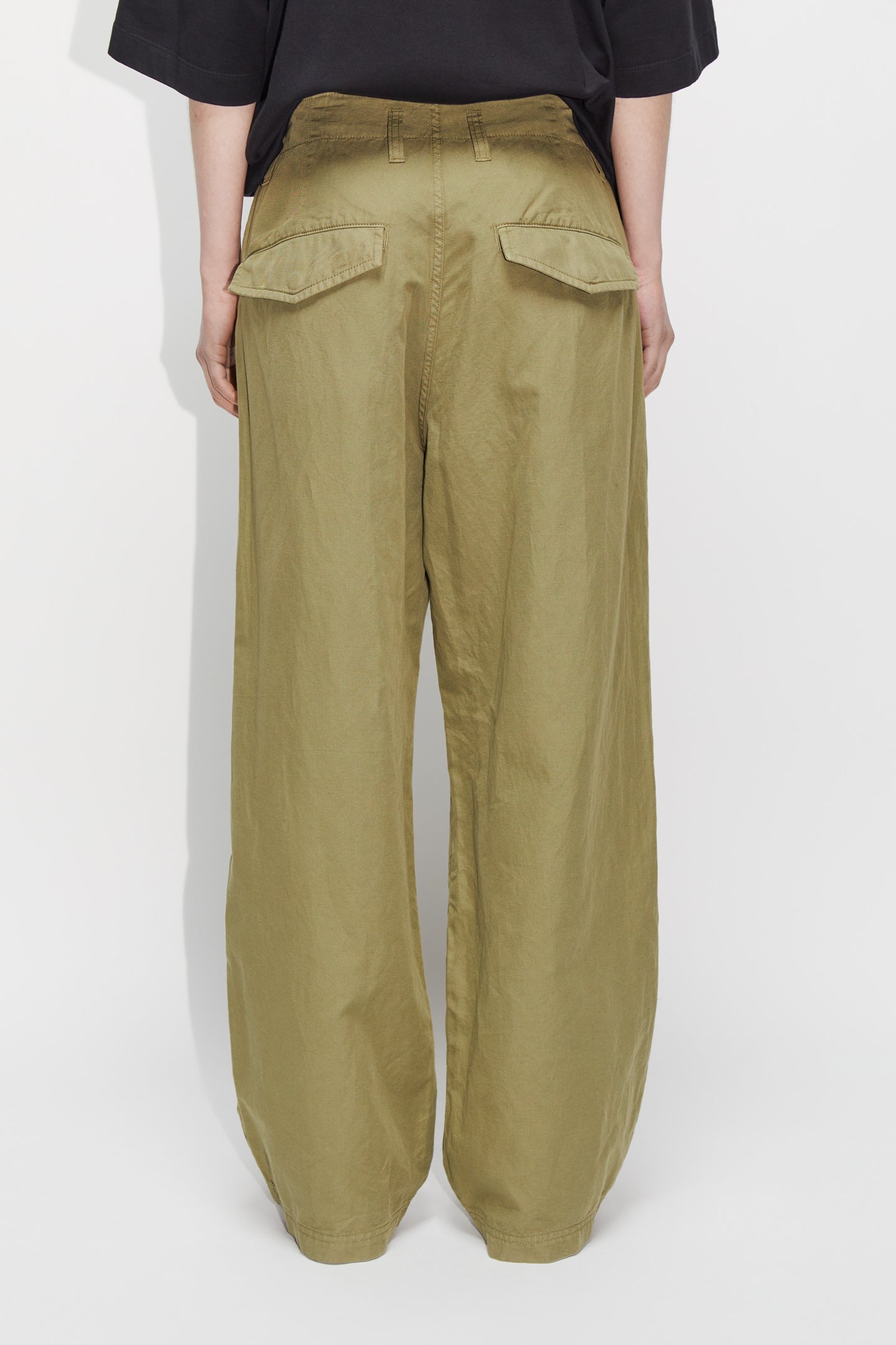 Relaxed Cargo Trousers