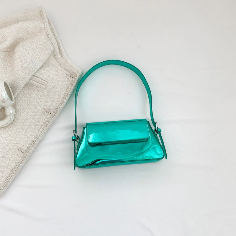 Women's Medium Pu Leather Solid Color Streetwear Magnetic Buckle Underarm Bag