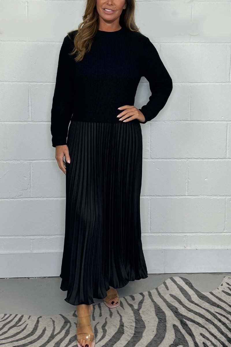 💃2025 Hot Sale - 50% OFF🔥Women’s Stylish and Elegant Round-neck Pleated Dress