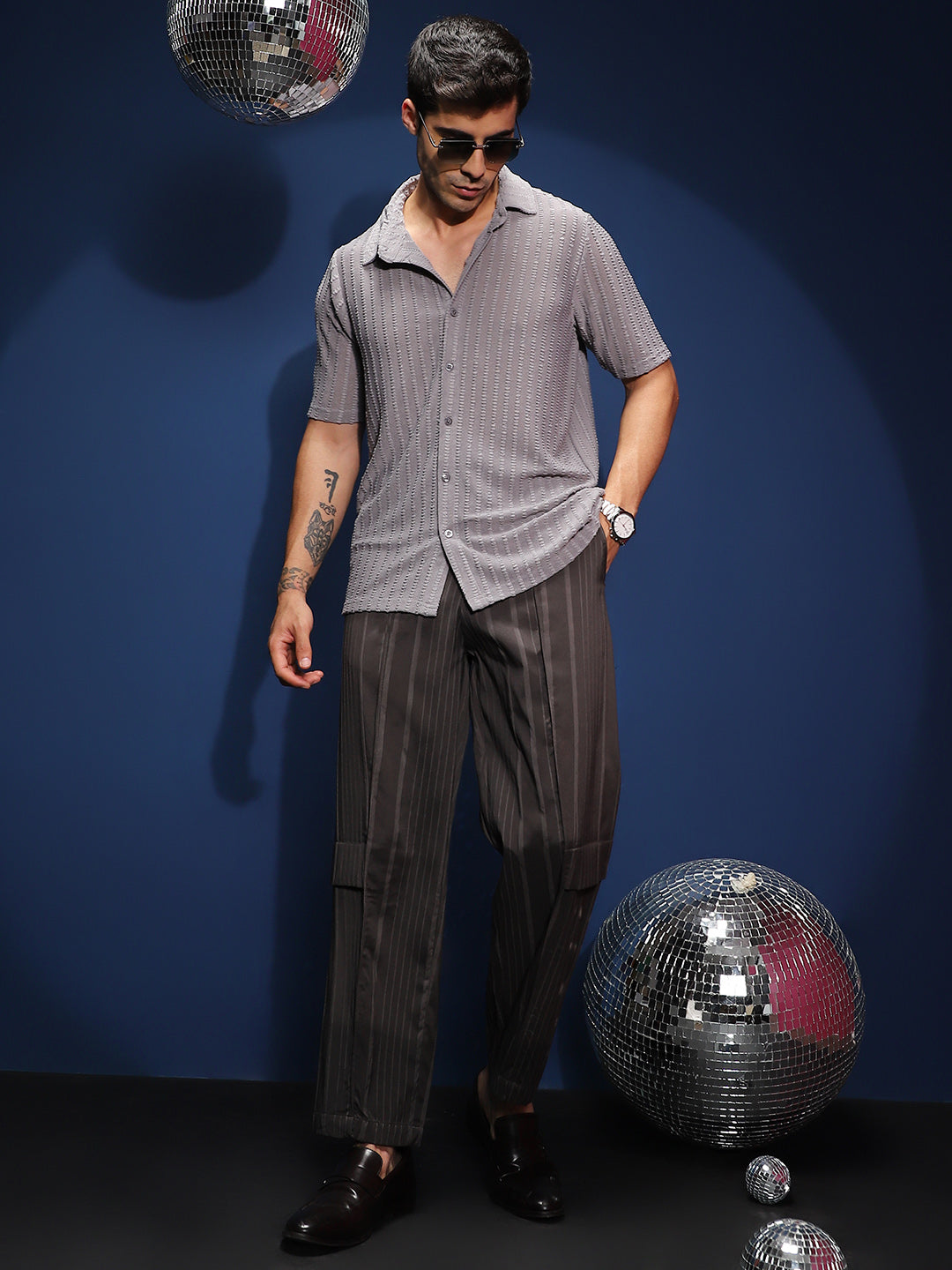 Grid-Tactile Shirt