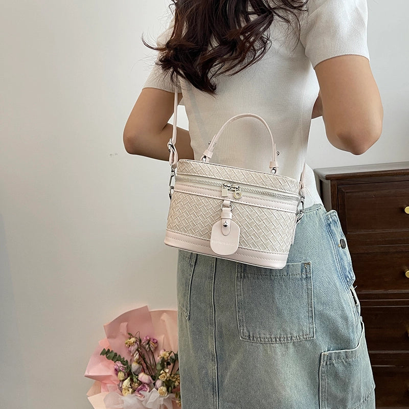 Women's Pu Leather Solid Color Elegant Classic Style Zipper Bucket Bag