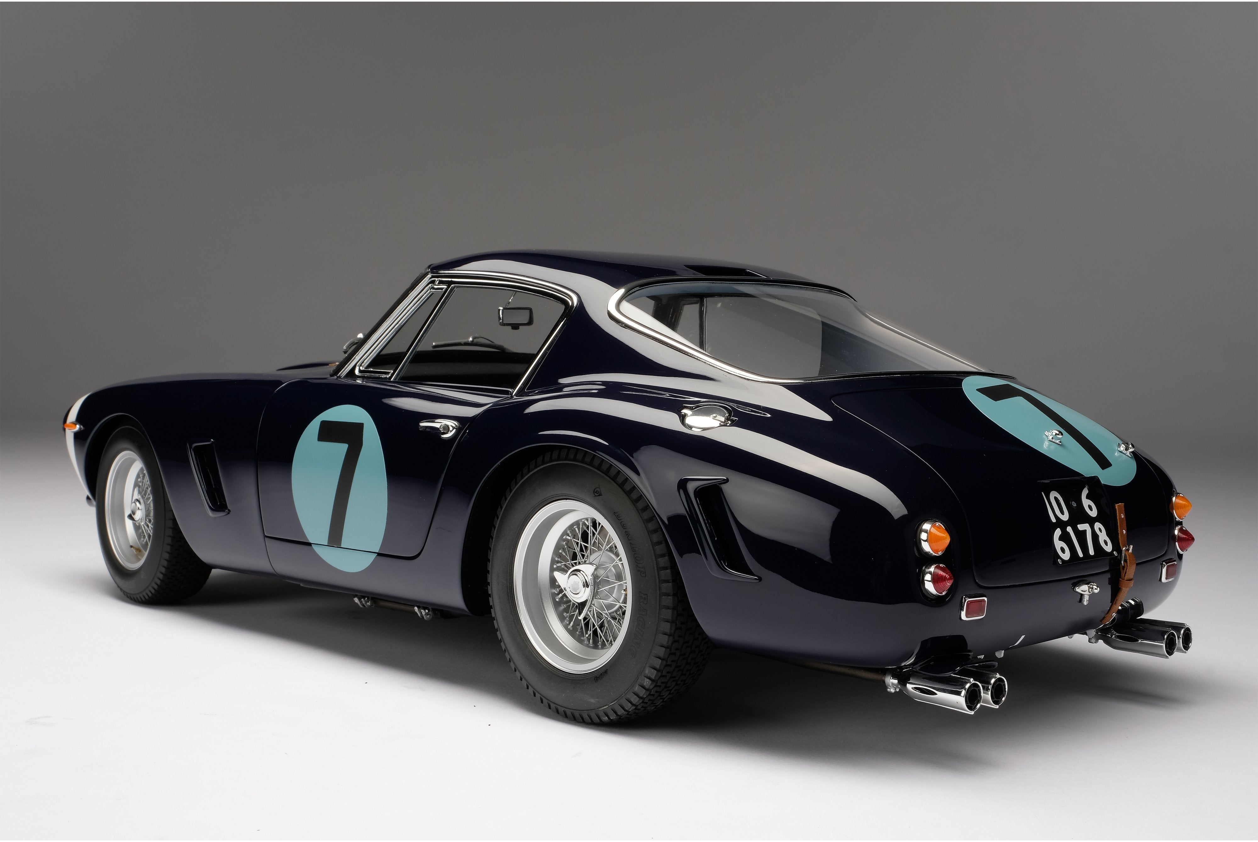 Ferrari 250 GT Berlinetta - Ganador del TT de Goodwood de 1961---Negro