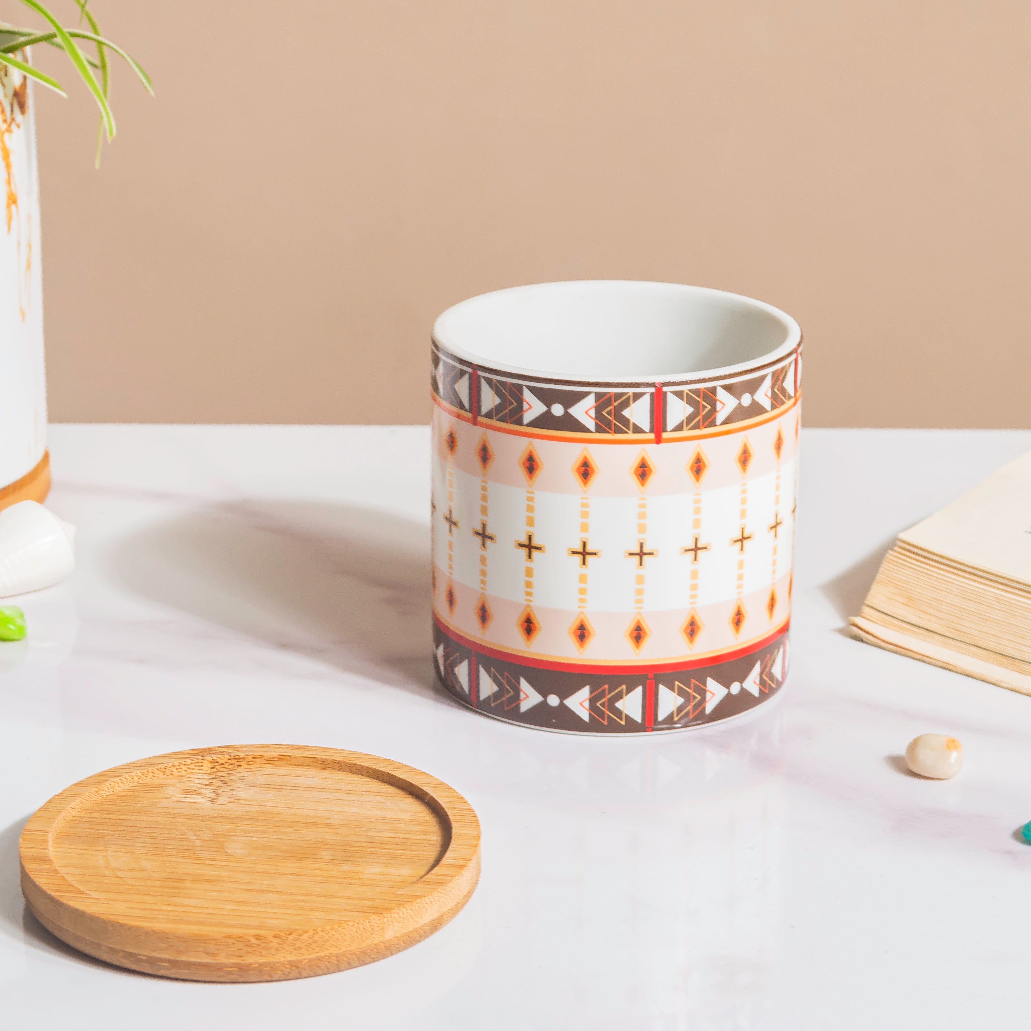 Noor Art Orange and Brown Planter With Wooden Coaster