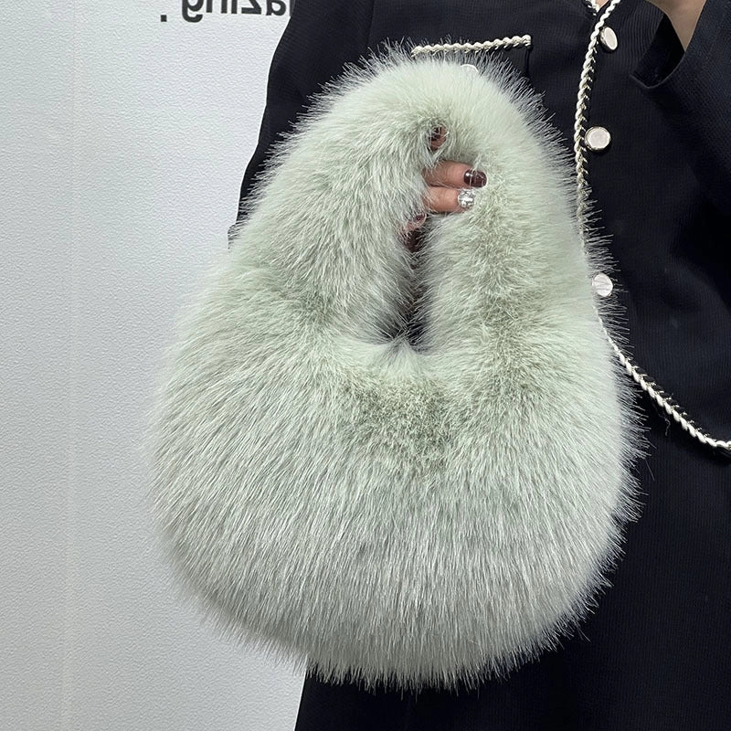 Women's Leather Solid Color Streetwear Semicircle Magnetic Buckle Clutch Bag