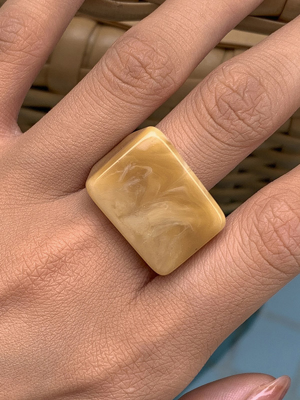 Stylish Resin 8 Colors Geometric Ring