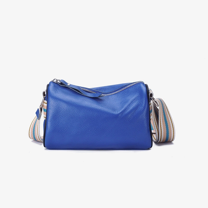 Women's Medium Leather Solid Color Basic Zipper Shoulder Bag