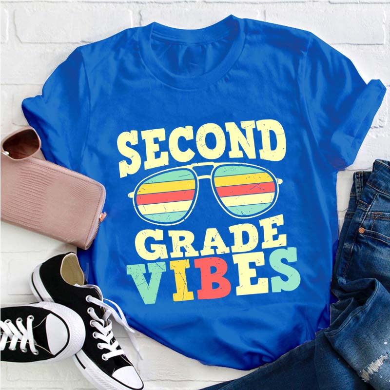 Personalized Grade Vintage Sunglasses Teacher T-Shirt