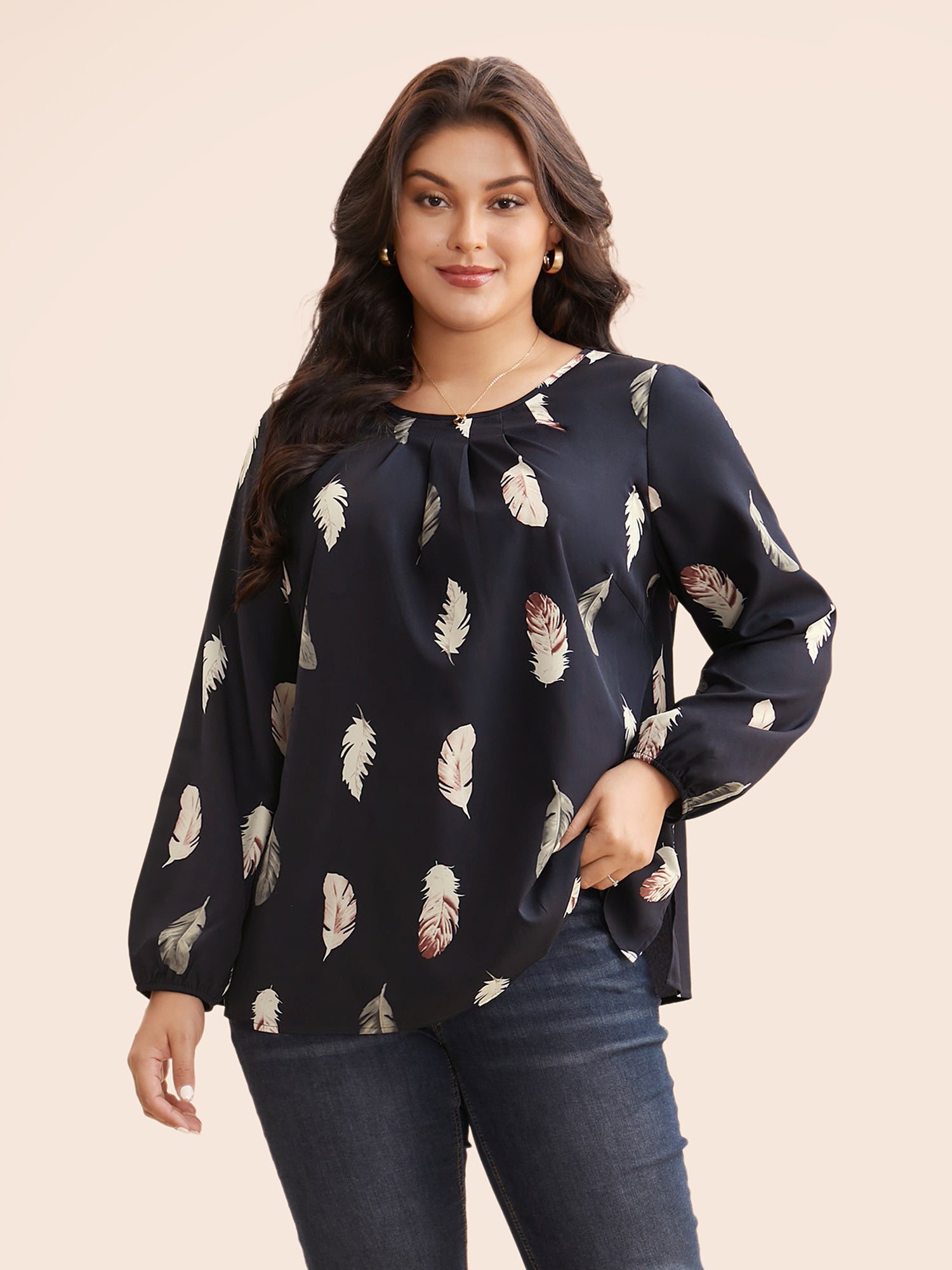 Feather Print Pleated Slit Hem Blouse