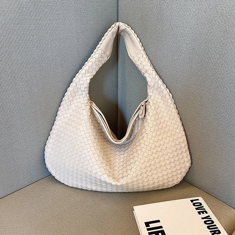 Women's Medium Pu Leather Solid Color Streetwear Weave Dumpling Shape Zipper Handbag